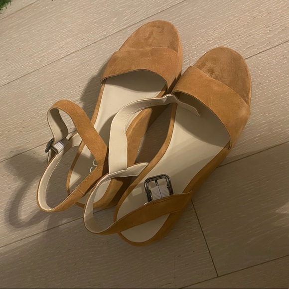 BNWOT Ecco elevate plateau sandals - Picture 5 of 5